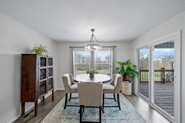 3732 NW 96th Place, Kansas City, MO 64154