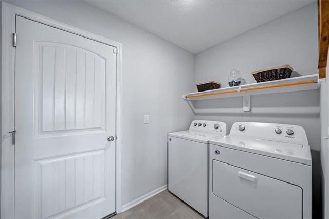 3732 NW 96th Place, Kansas City, MO 64154