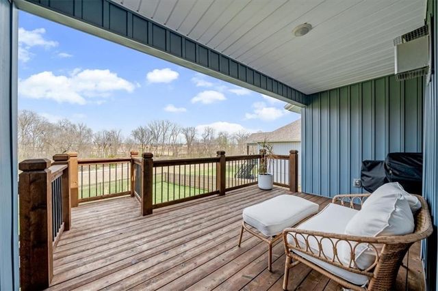 3732 NW 96th Place, Kansas City, MO 64154