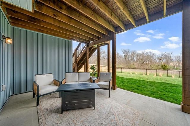 3732 NW 96th Place, Kansas City, MO 64154