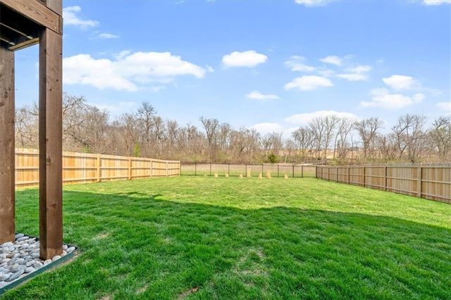 3732 NW 96th Place, Kansas City, MO 64154