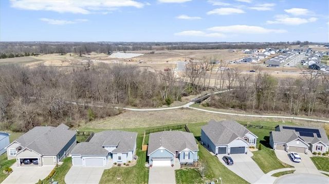 3732 NW 96th Place, Kansas City, MO 64154