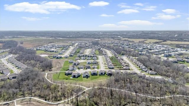 3732 NW 96th Place, Kansas City, MO 64154