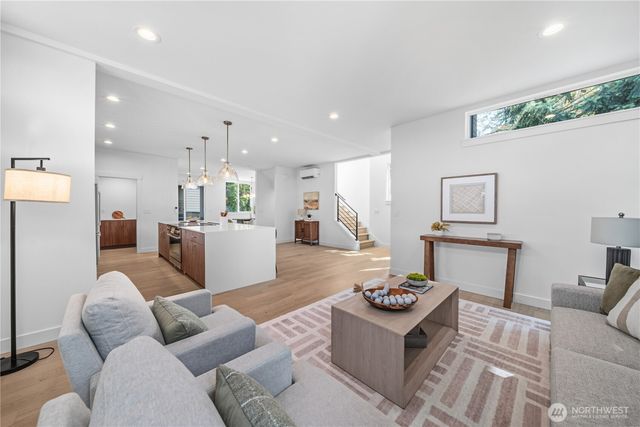14342 Bagley Avenue N, Seattle, WA 98133
