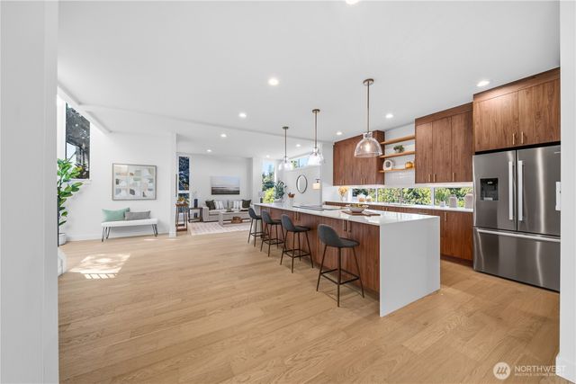 14342 Bagley Avenue N, Seattle, WA 98133
