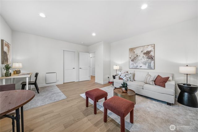 14342 Bagley Avenue N, Seattle, WA 98133