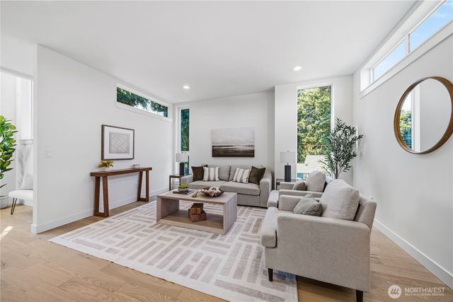 14342 Bagley Avenue N, Seattle, WA 98133