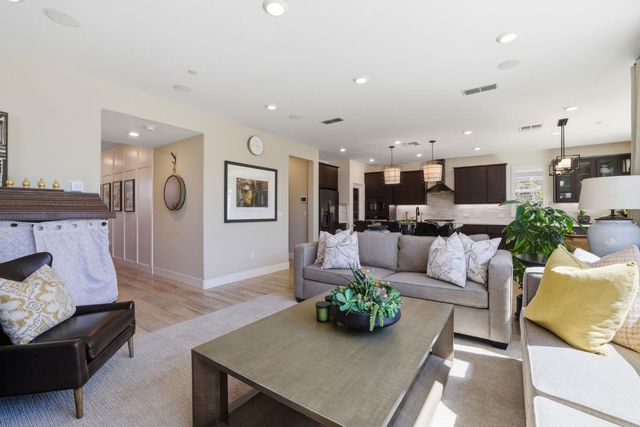 3335 Hackberry Way, Folsom, CA 95630