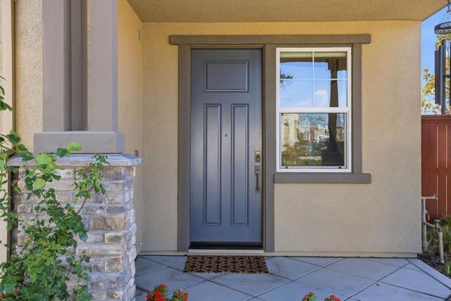 3335 Hackberry Way, Folsom, CA 95630