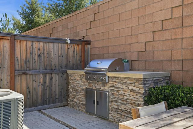 3335 Hackberry Way, Folsom, CA 95630
