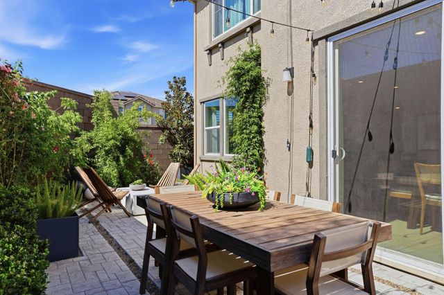3335 Hackberry Way, Folsom, CA 95630