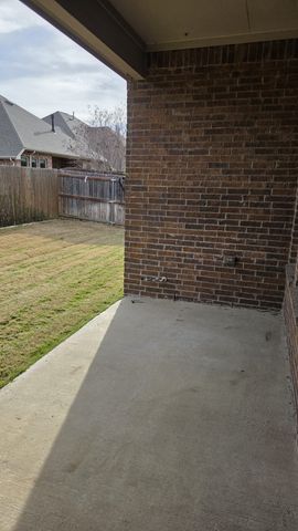 2294 Wind Meadow Lane, Lewisville, TX 75056