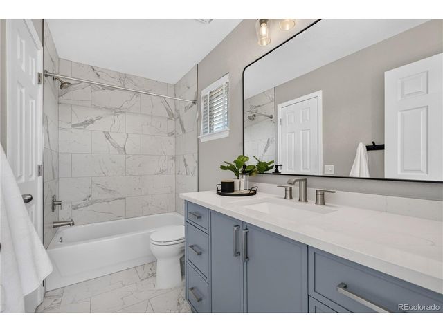 10277 Bentwood Ln, Littleton, CO 80126