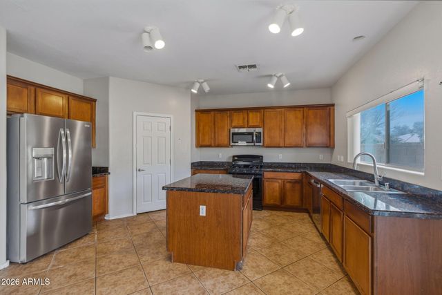 9444 W HUBBELL Street, Phoenix, AZ 85037