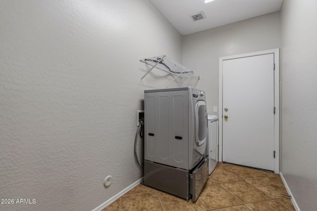 9444 W HUBBELL Street, Phoenix, AZ 85037