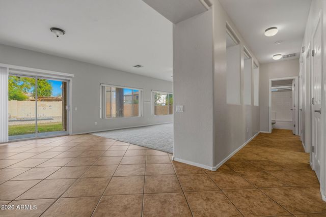 9444 W HUBBELL Street, Phoenix, AZ 85037