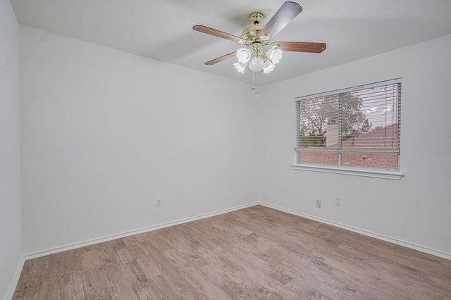 1102 Black Locust DR W, Pflugerville, TX 78660