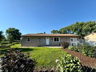 2431 Lawrence Drive, Benton Charter Twp, MI 49022