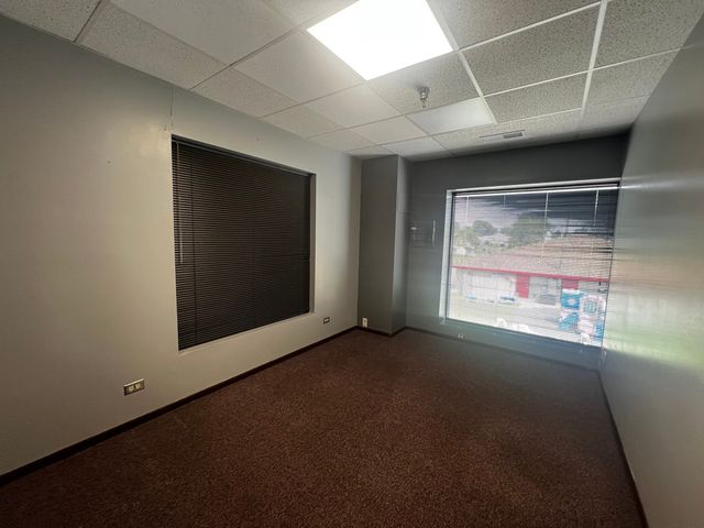 9944 S ROBERTS Road 208, Palos Hills, IL 60465