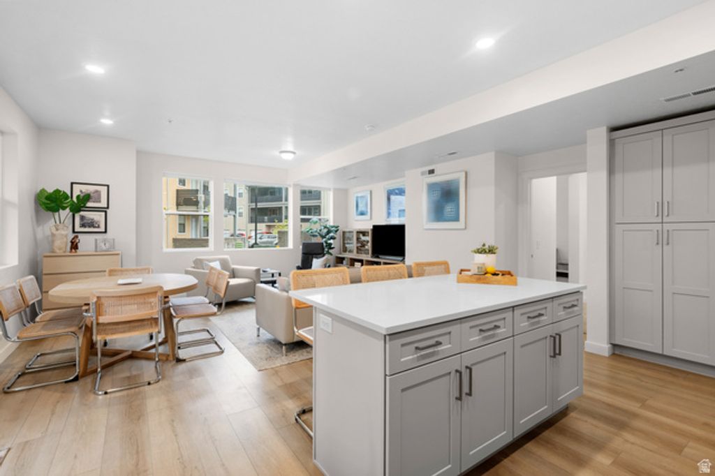 Image 16 of property listing at 8355 S SKY MIRROR LN #M102, Midvale, UT 84047