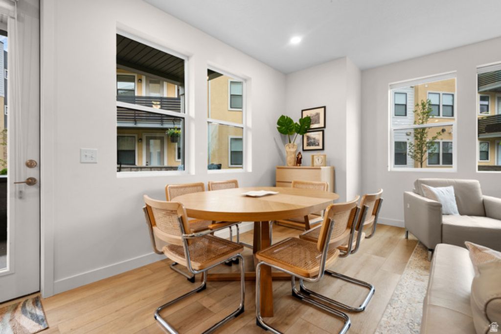 Image 18 of property listing at 8355 S SKY MIRROR LN #M102, Midvale, UT 84047