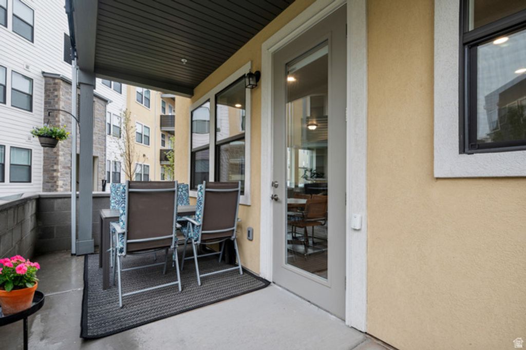 Image 23 of property listing at 8355 S SKY MIRROR LN #M102, Midvale, UT 84047