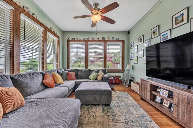 323 N Maple ST, Vinton, VA 24179