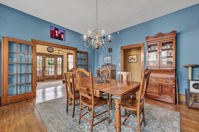 323 N Maple ST, Vinton, VA 24179