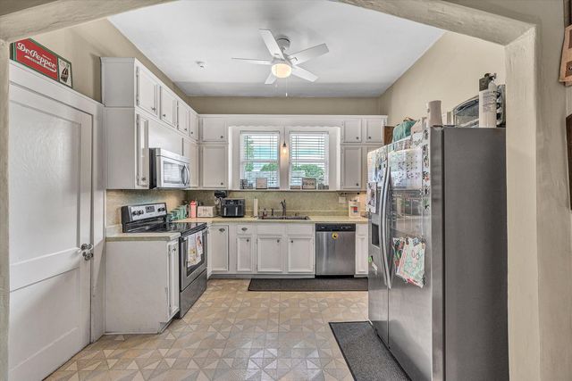 323 N Maple ST, Vinton, VA 24179