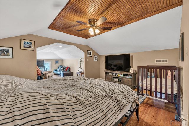 323 N Maple ST, Vinton, VA 24179