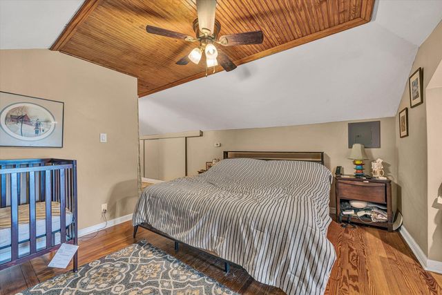 323 N Maple ST, Vinton, VA 24179