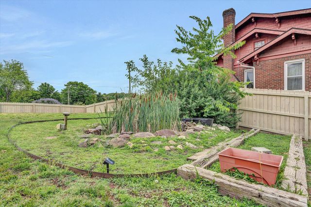323 N Maple ST, Vinton, VA 24179