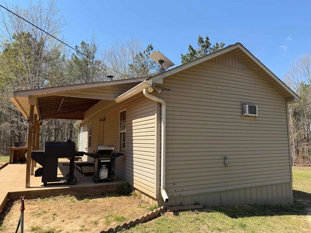 1042 BEAUTY RD, Bethel Springs, TN 38315