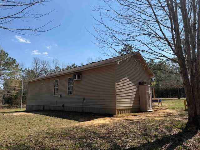 1042 BEAUTY RD, Bethel Springs, TN 38315