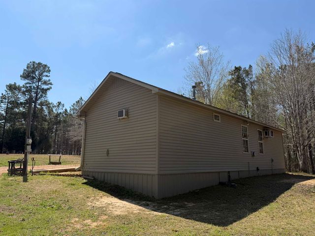 1042 BEAUTY RD, Bethel Springs, TN 38315