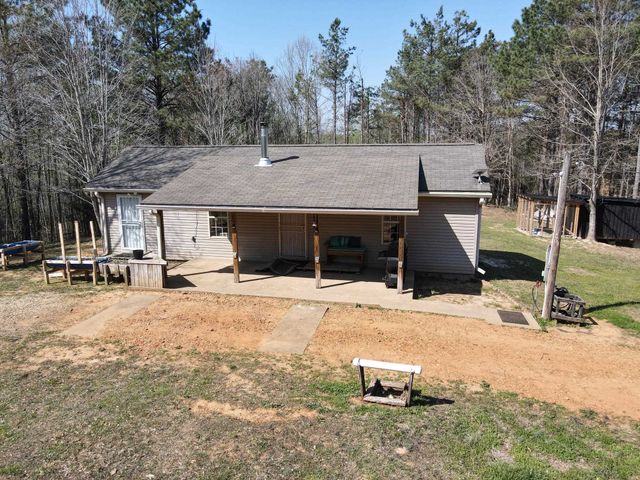 1042 BEAUTY RD, Bethel Springs, TN 38315