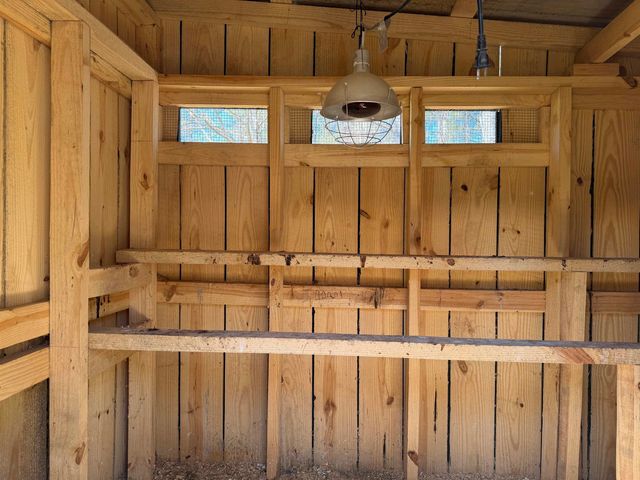 1042 BEAUTY RD, Bethel Springs, TN 38315