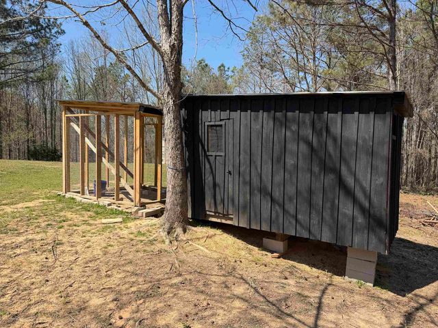 1042 BEAUTY RD, Bethel Springs, TN 38315