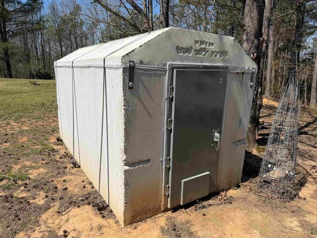 1042 BEAUTY RD, Bethel Springs, TN 38315