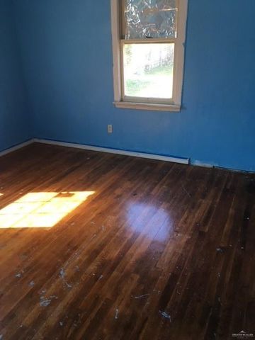 1223 S 10th Avenue, Edinburg, TX 78539