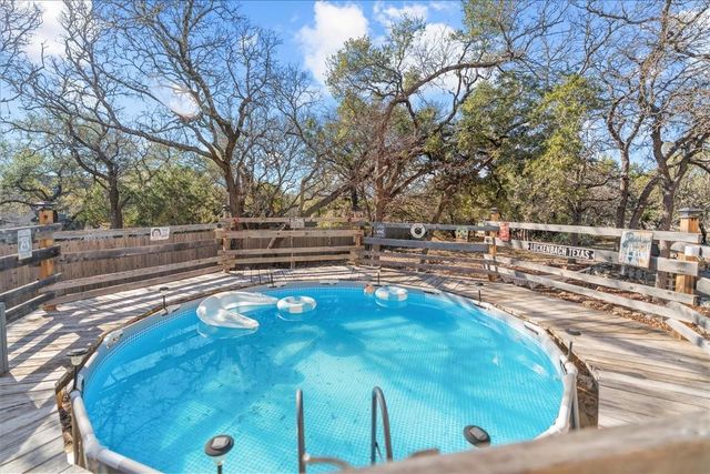 9 Ridgewood Circle, Wimberley, TX 78676