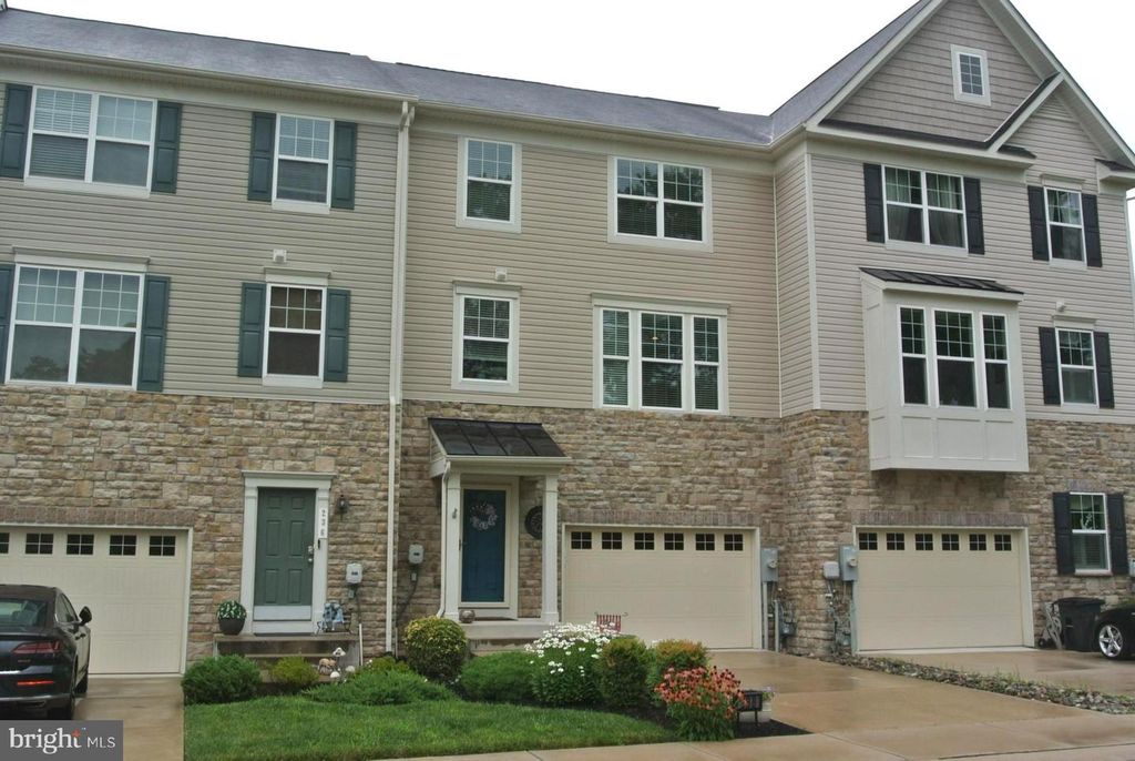 238 MARINA VIEW CT, Essex, MD 21221