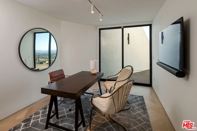 3699 Alta Mesa Drive, Studio City (los Angeles), CA 91604