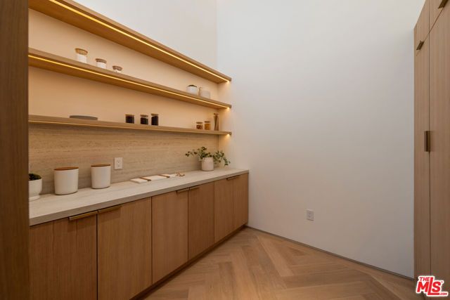 3699 Alta Mesa Drive, Studio City (los Angeles), CA 91604