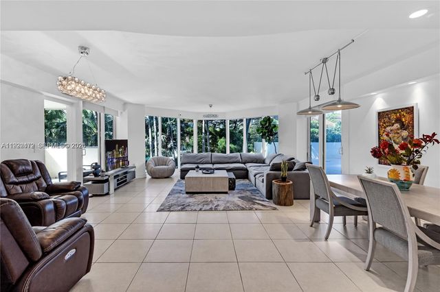 19333 Collins Ave 304, Sunny Isles Beach, FL 33160