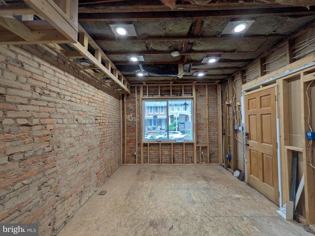 3721 9TH ST NW, Washington, DC 20010