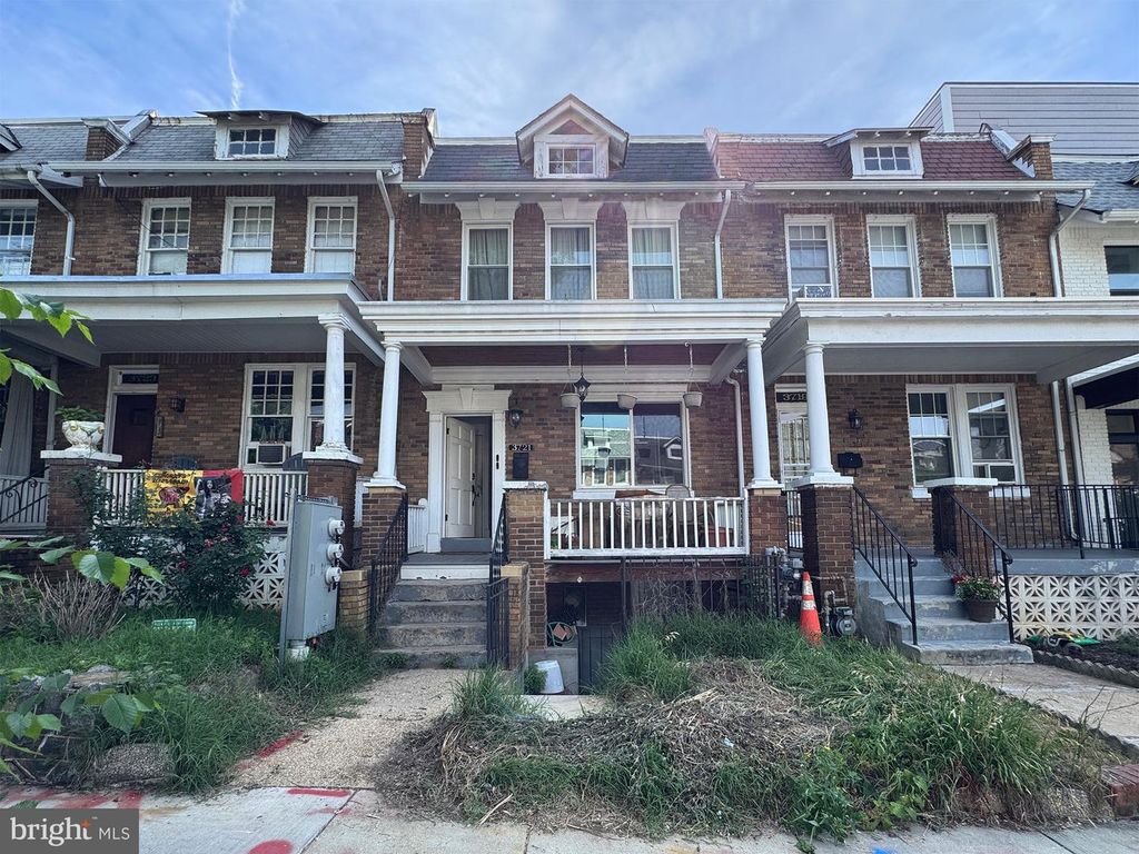3721 9TH ST NW, Washington, DC 20010