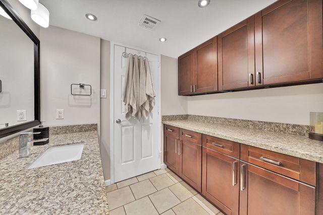 2016 Main Street 1201, Houston, TX 77002