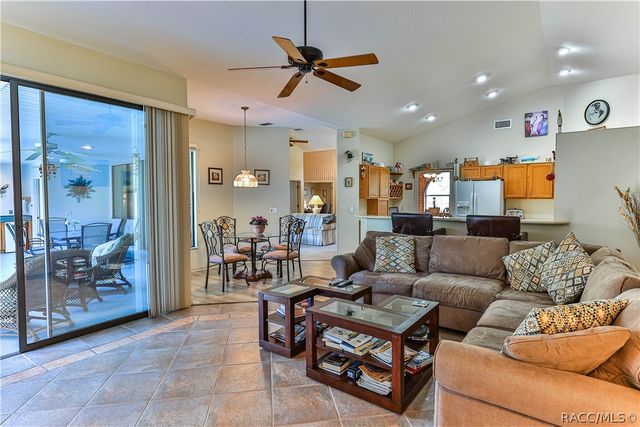 21 POPLAR Court S, Homosassa, FL 34446