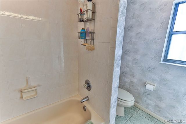 21 POPLAR Court S, Homosassa, FL 34446